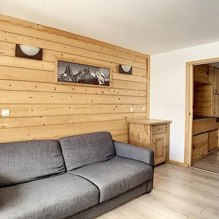 Renove Au Centre, Balcon, 3 Pers., 5eme Etage Appartement *