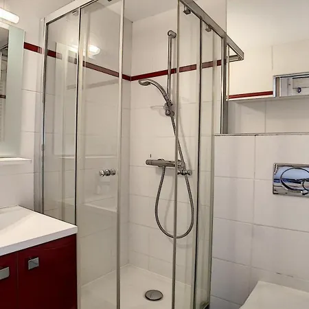 Appartement Renove Au Centre, Balcon, 3 Pers., 5eme Etage Saint-Martin-de-Belleville